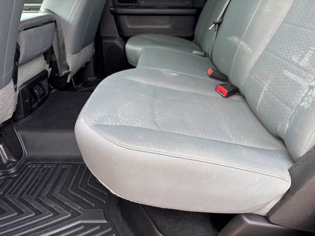 Used 2018 RAM 2500 Tradesman w/ Chrome Appearance Group image 19