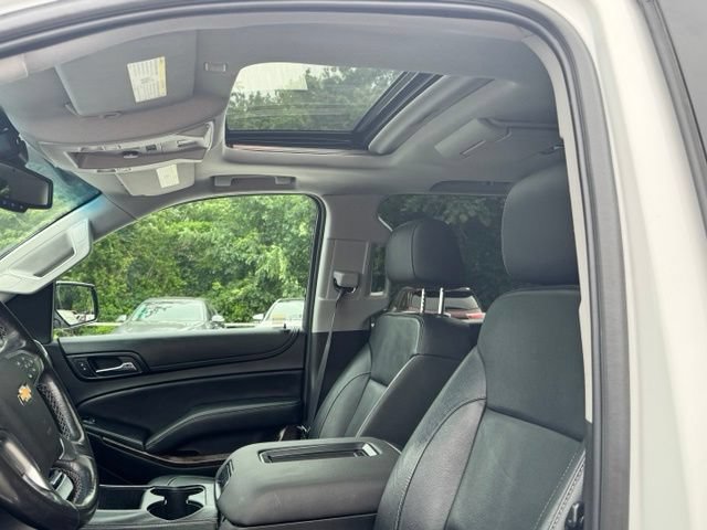 Used 2018 Chevrolet Suburban LT w/ LT Signature Package RWD image 13
