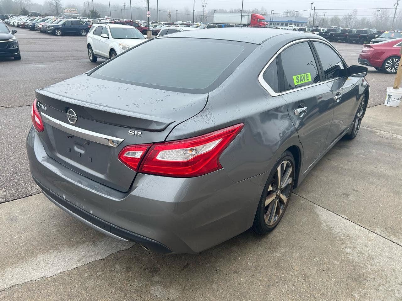 Used 2016 Nissan Altima 2.5 SR FWD image 5