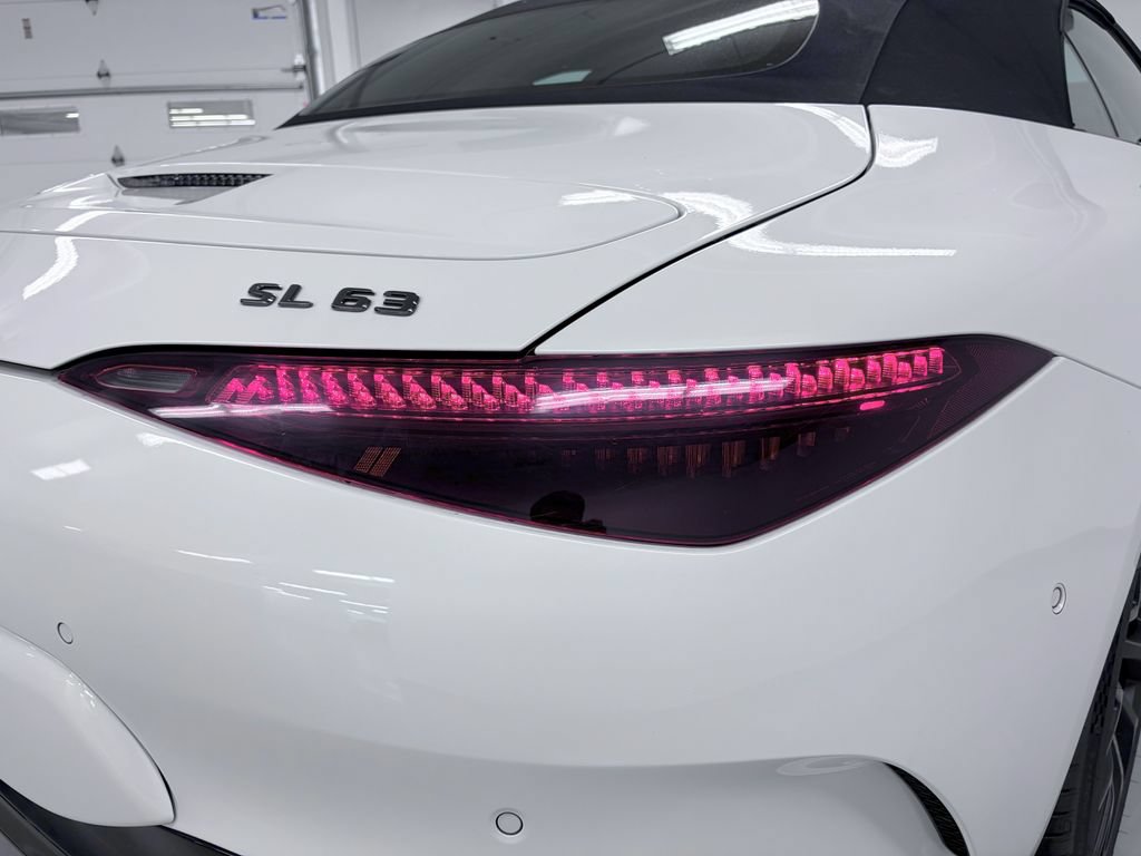 Certified 2022 Mercedes-Benz SL 63 AMG 4MATIC image 11