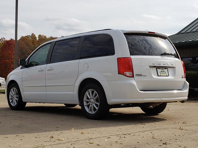 Used 2016 Dodge Grand Caravan SXT w/ Rear Park Assist Package image 3