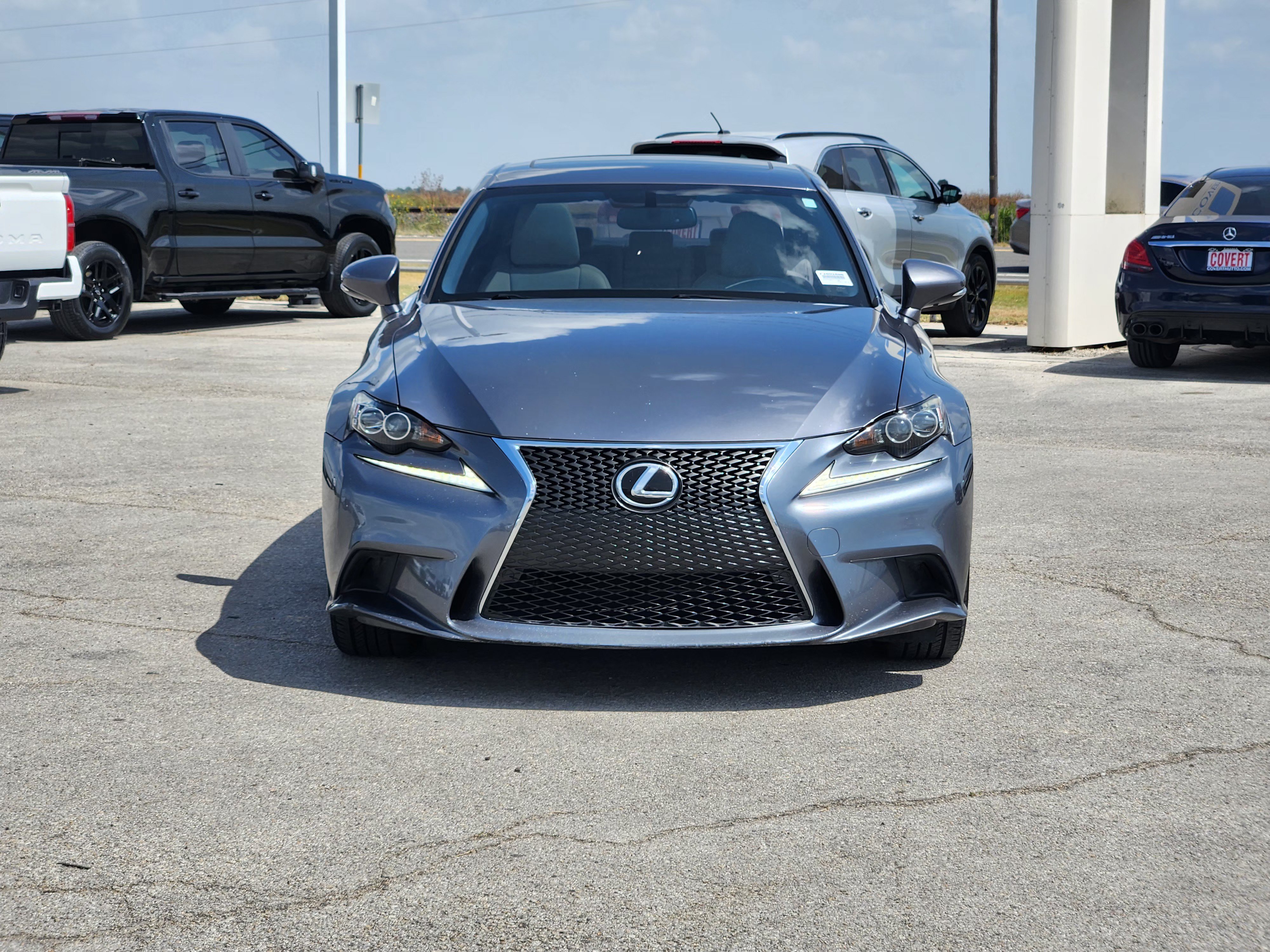 Used 2016 Lexus IS 200t w/ F Sport Package RWD image 2
