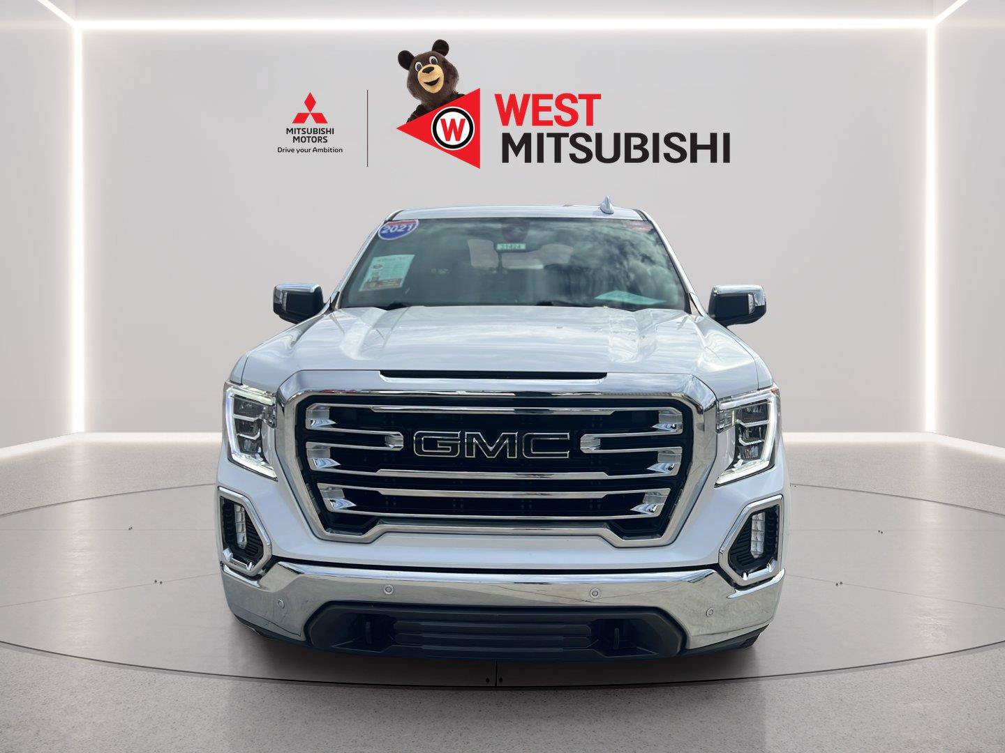 Used 2021 GMC Sierra 1500 SLT w/ SLT Convenience Package AWD/4WD image 2