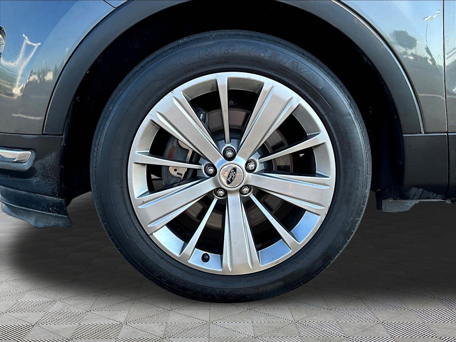Used 2018 Ford Explorer Limited FWD image 34