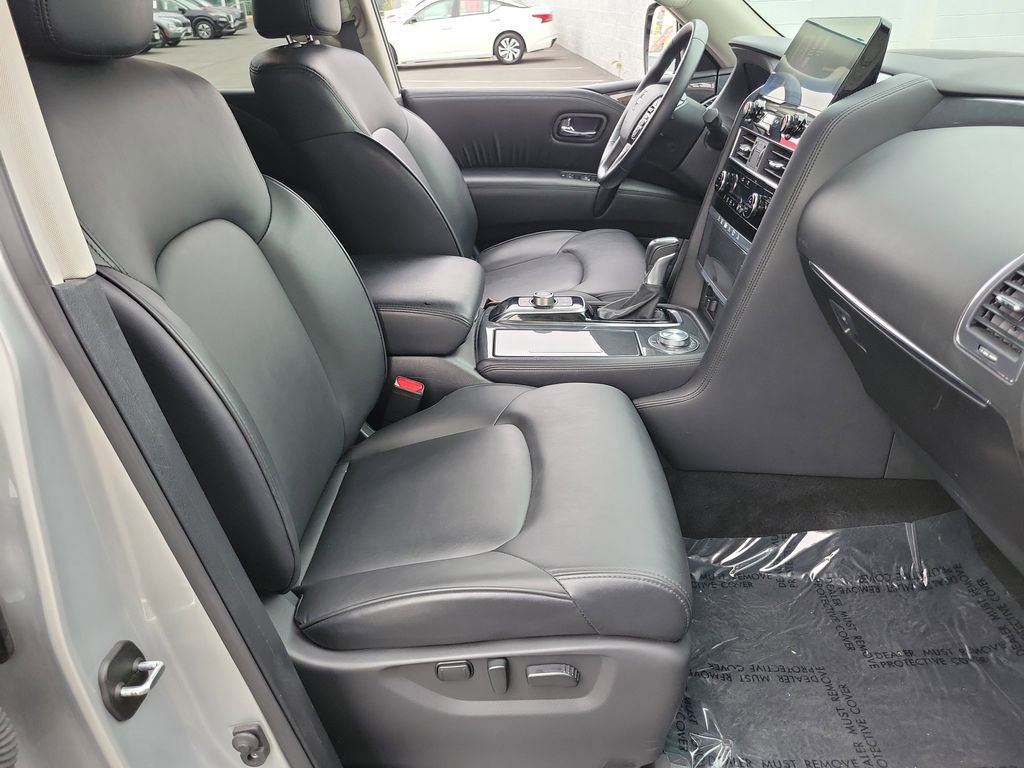 Used 2024 Nissan Armada SV image 21