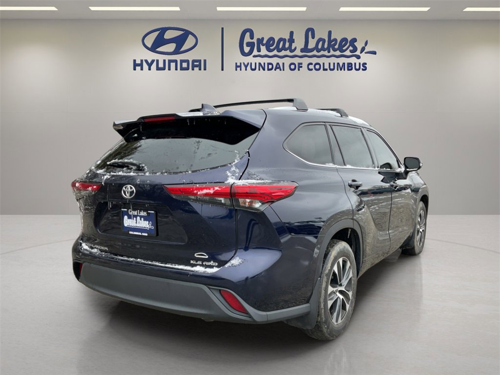 Used 2020 Toyota Highlander XLE image 5