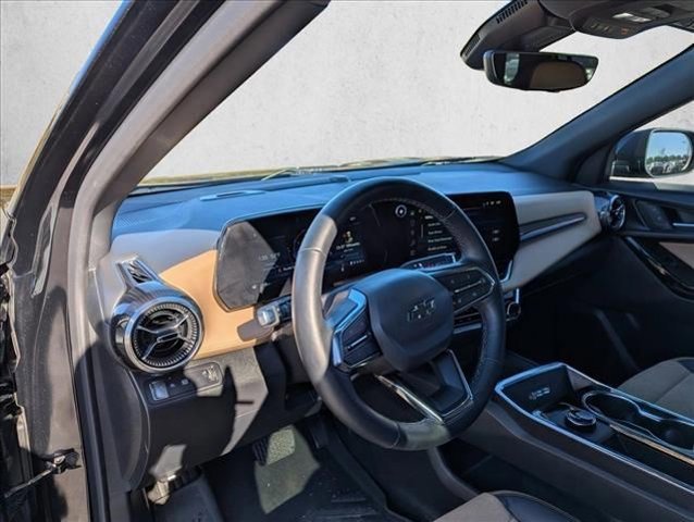 Used 2025 Chevrolet Equinox ACTIV w/ Safety and Technology Package image 12