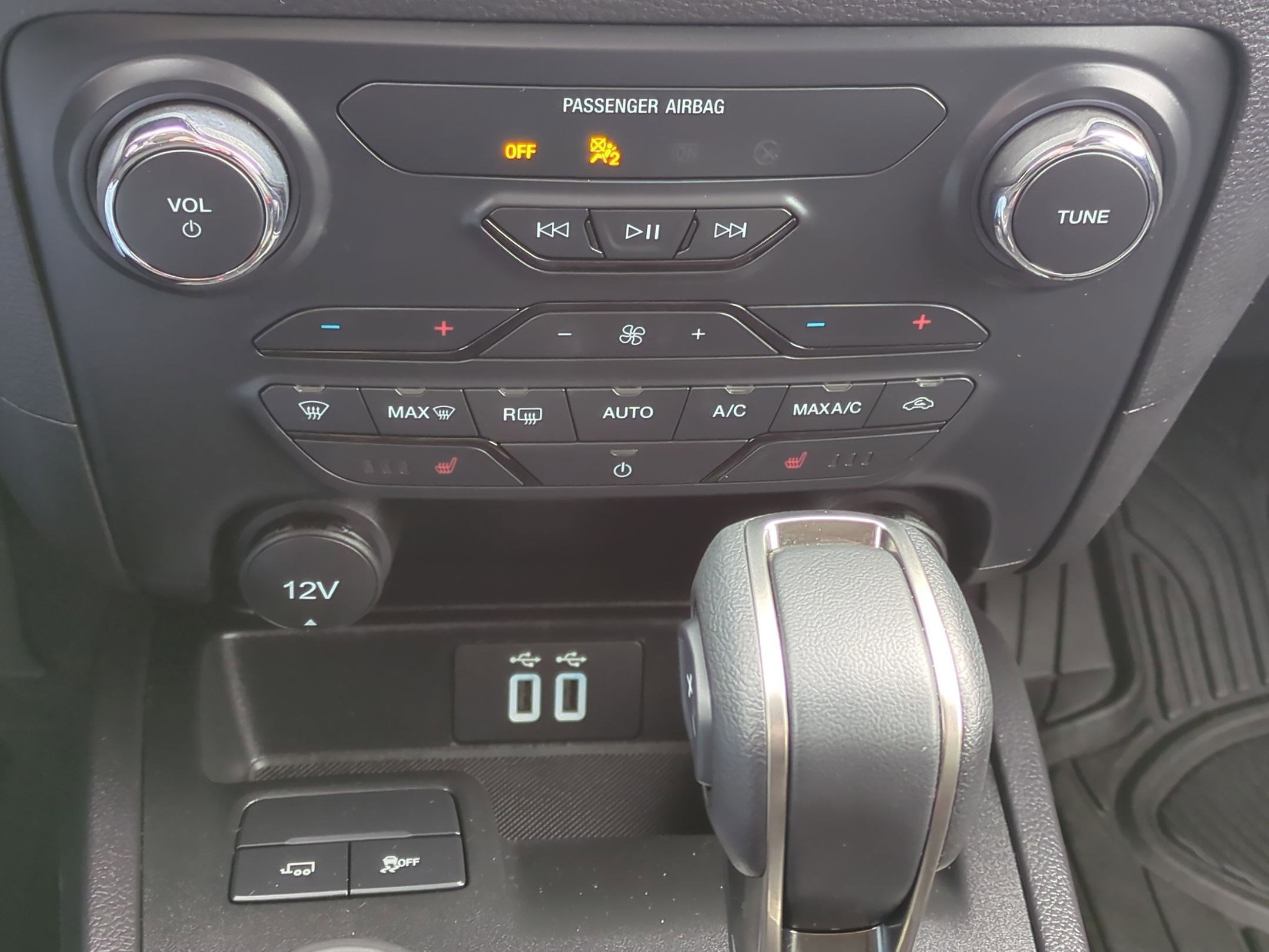 Used 2023 Ford Ranger Lariat w/ Trailer Tow Package image 25