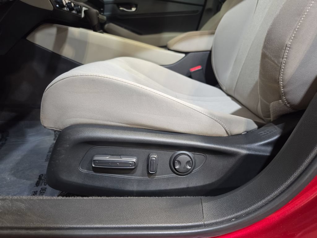 Used 2025 Honda Accord SE image 14