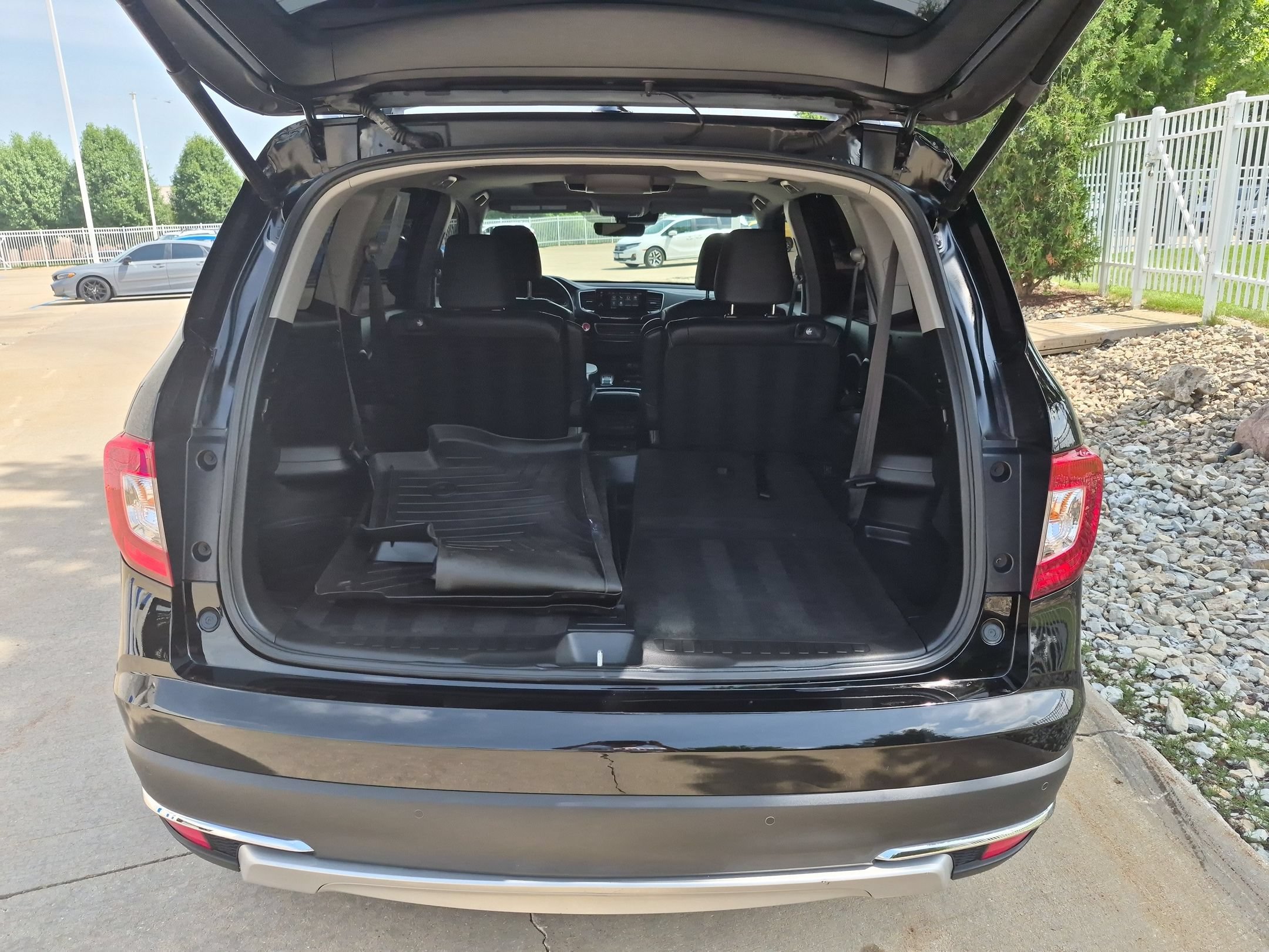 Certified 2022 Honda Pilot Touring image 30