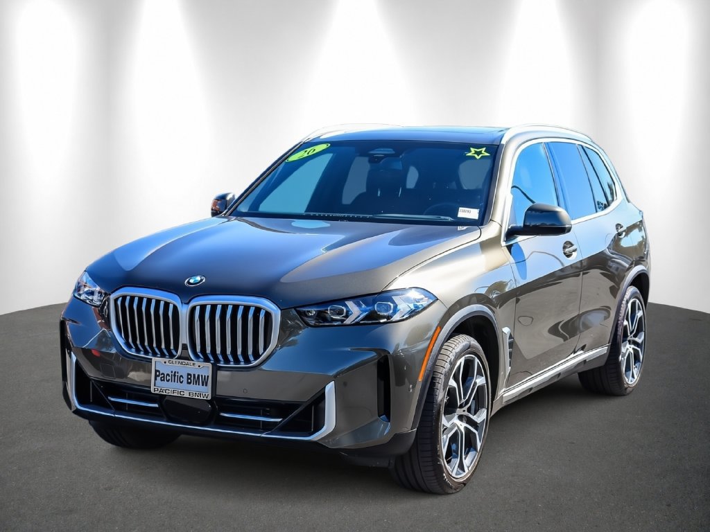 Used 2026 BMW X5 xDrive40i w/ Premium Package AWD/4WD image 3