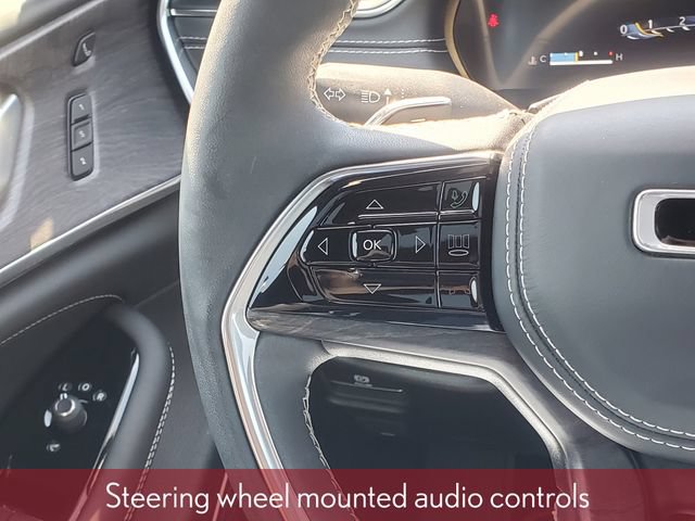 Certified 2024 Jeep Grand Cherokee Overland w/ Luxury Tech Group IV AWD/4WD image 21