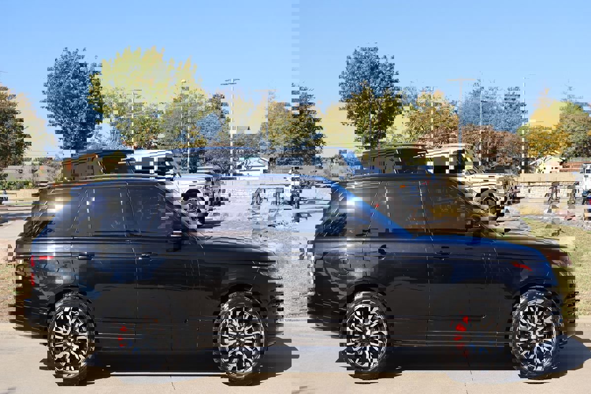 Used 2018 Land Rover Range Rover HSE image 5