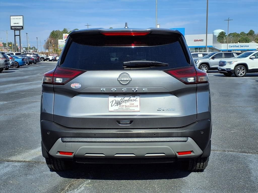 Used 2023 Nissan Rogue SV AWD/4WD image 17
