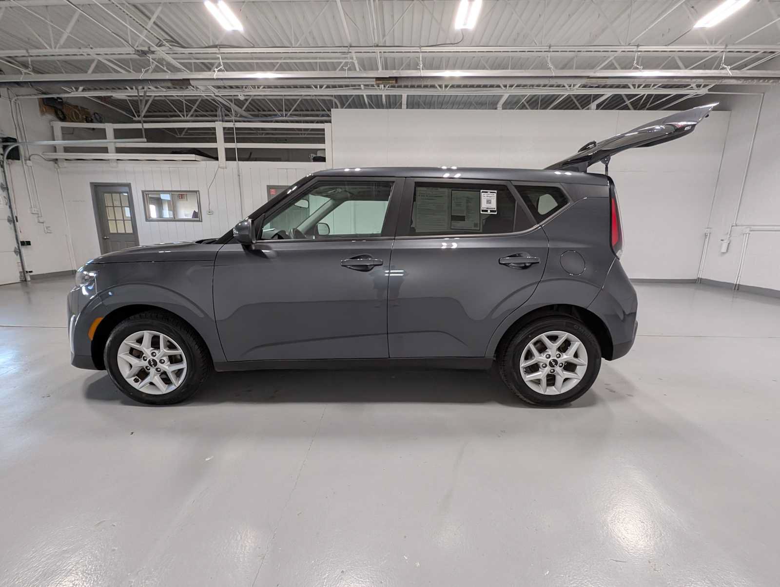 Certified 2023 Kia Soul LX w/ Option Group 015 FWD image 12
