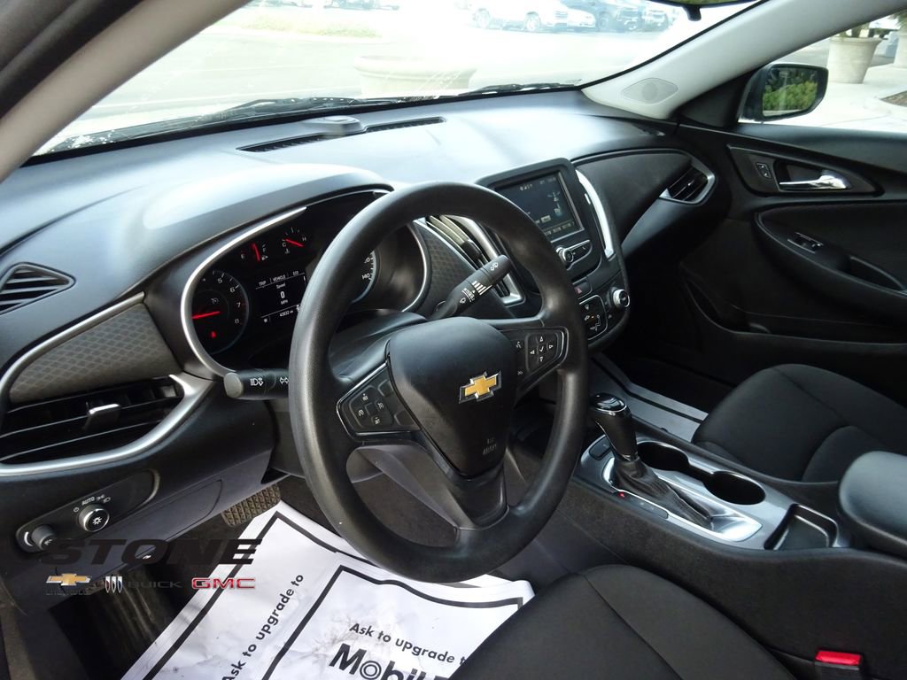 Used 2018 Chevrolet Malibu LS image 12