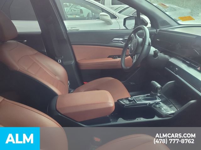 Used 2025 Kia Sportage SX image 16