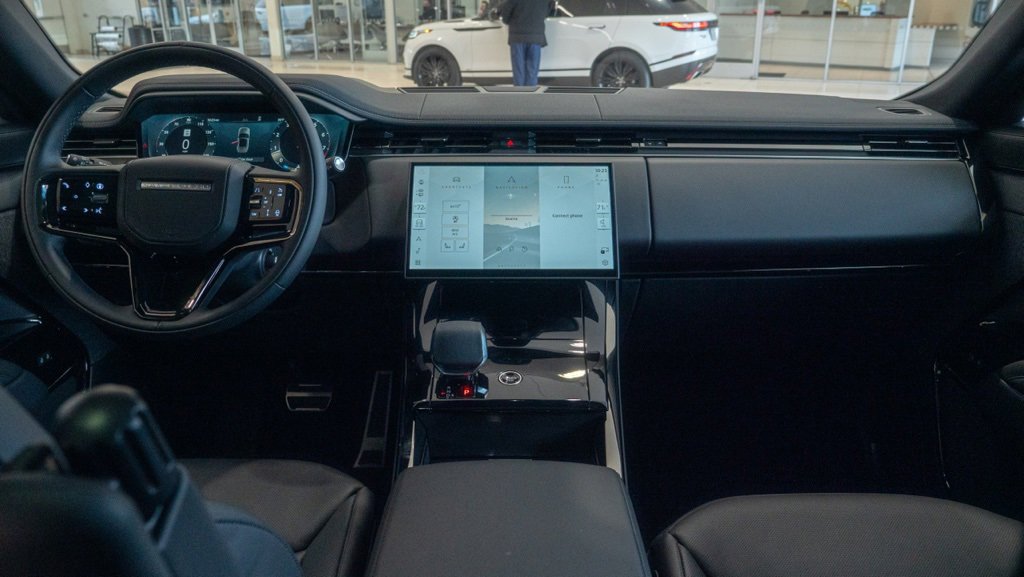 New 2025 Land Rover Range Rover Sport Dynamic SE image 18