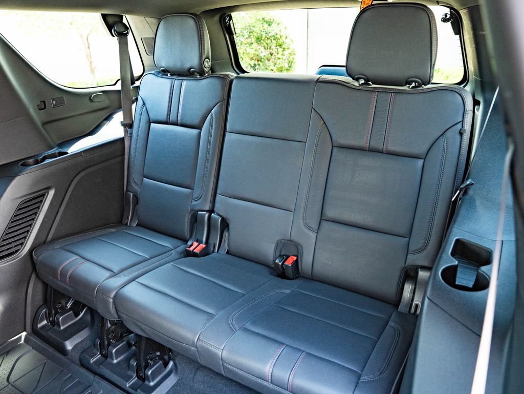 Used 2022 Chevrolet Tahoe RST w/ Luxury Package AWD/4WD image 45