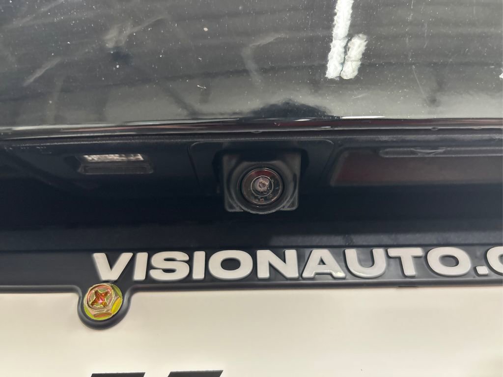 Used 2023 Buick Encore GX Essence w/ Experience Buick Package image 16