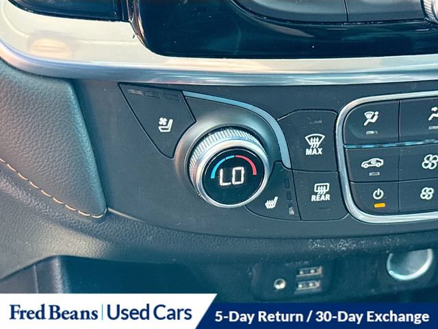 Used 2021 Chevrolet Traverse Premier w/ Redline Edition AWD/4WD image 27
