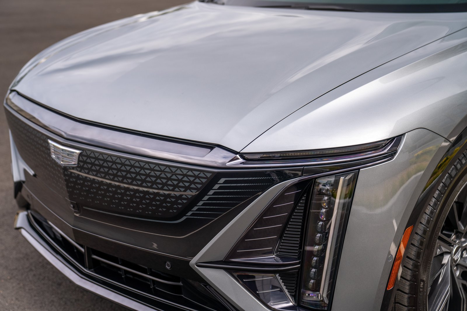 Used 2026 Cadillac Lyriq Signature Sport AWD/4WD image 30