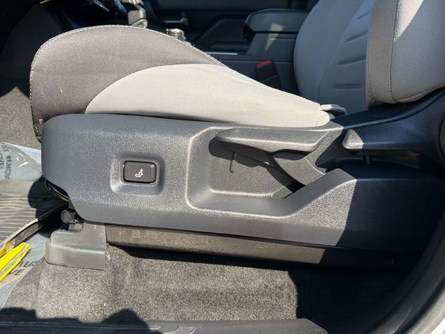 Used 2025 Toyota Tacoma TRD Sport AWD/4WD image 19