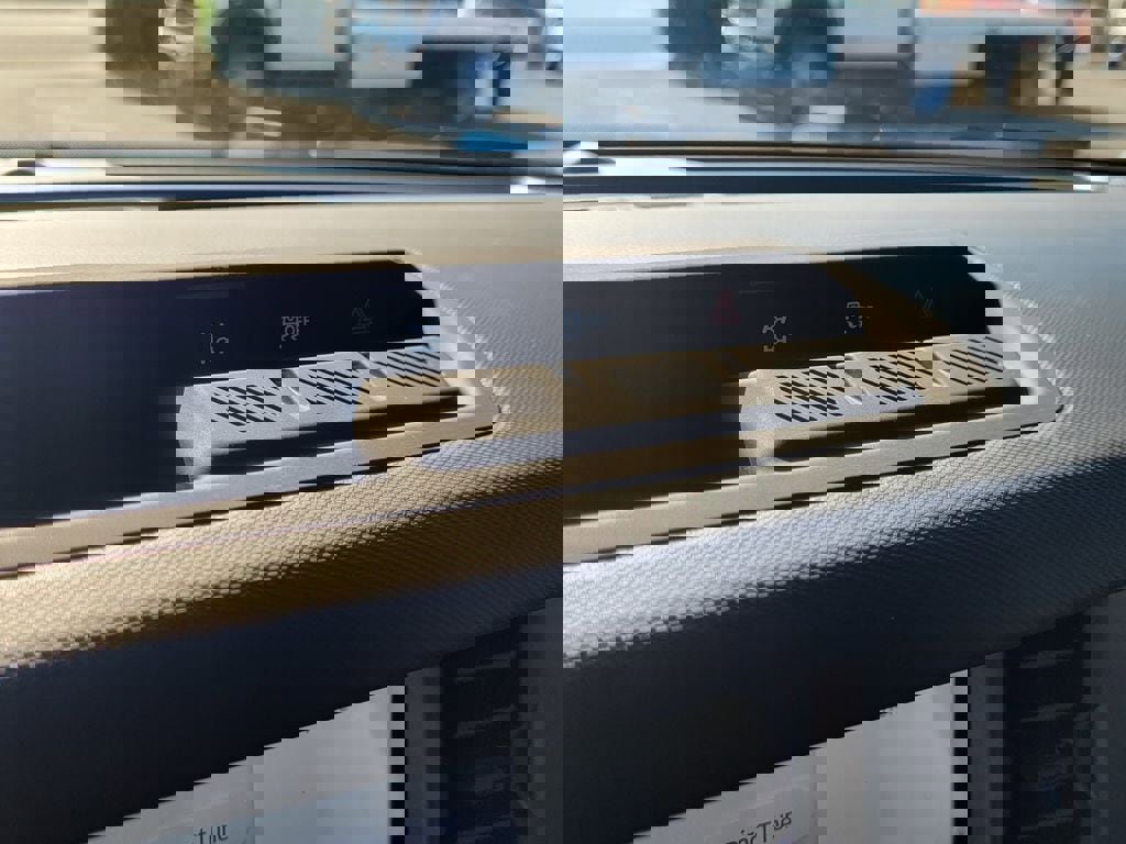 New 2025 Ford Bronco 4-Door image 43