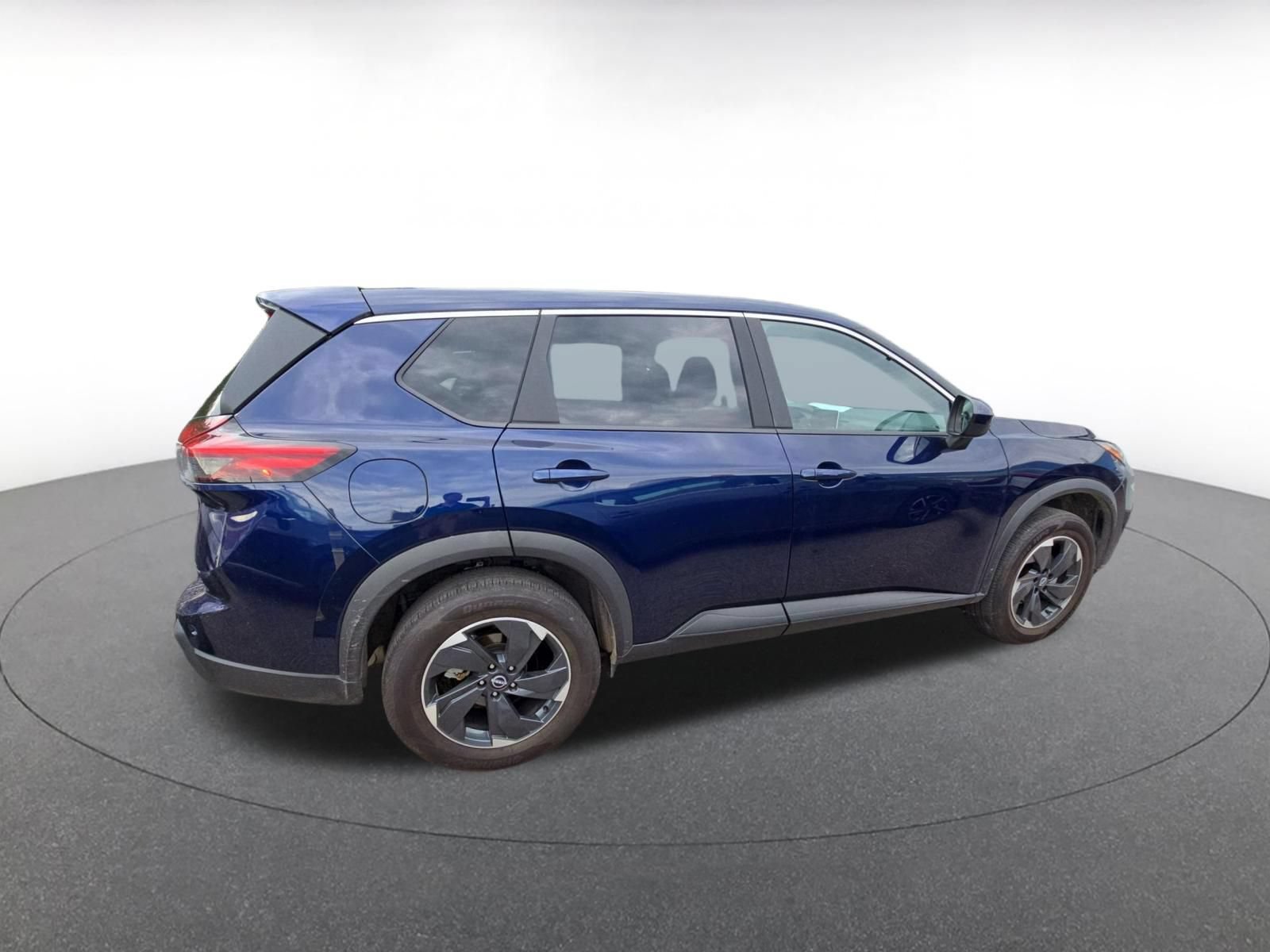 Used 2026 Nissan Rogue SV AWD/4WD image 4