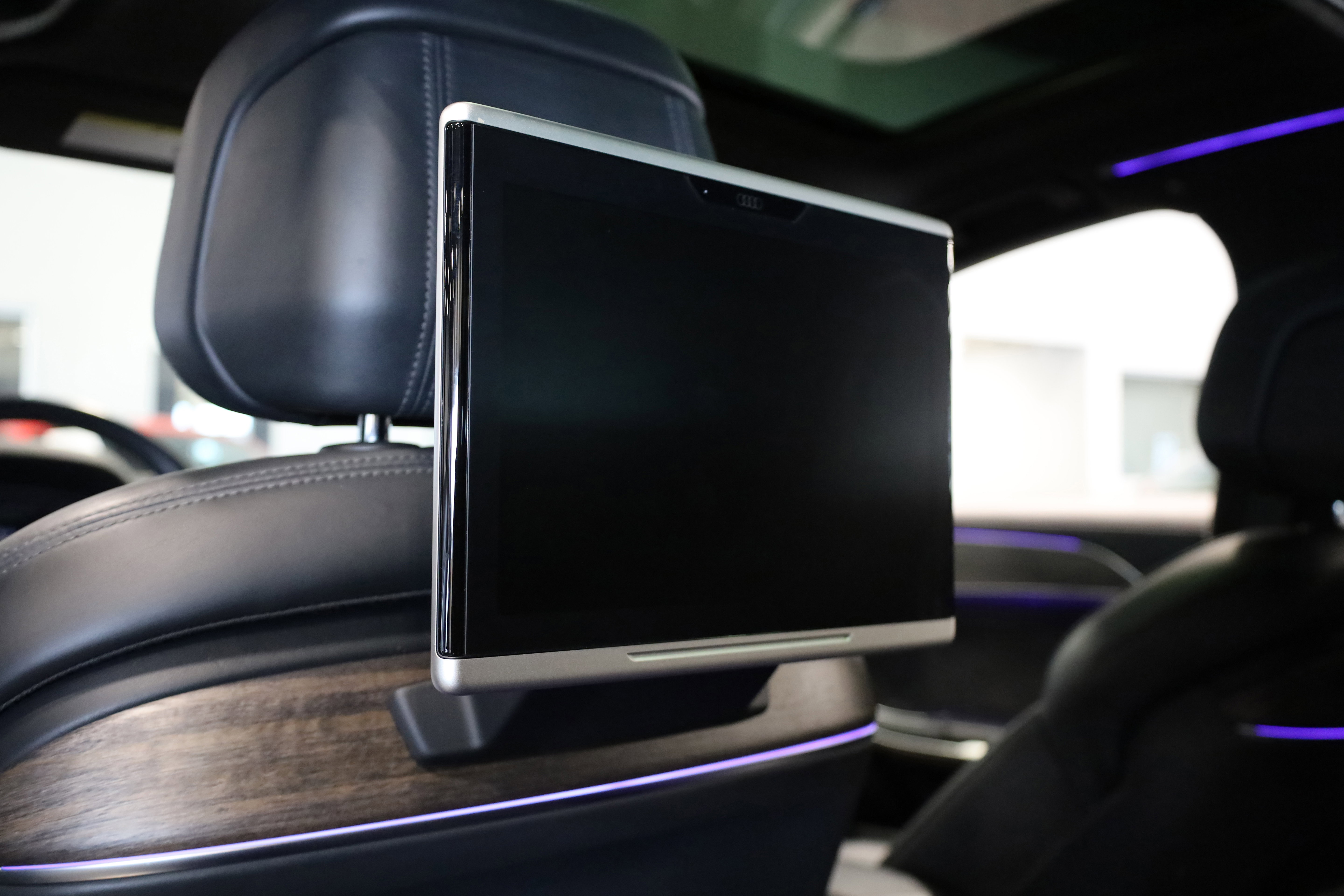 Used 2020 Audi A8 L 4.0T w/ Sport Plus Package image 42