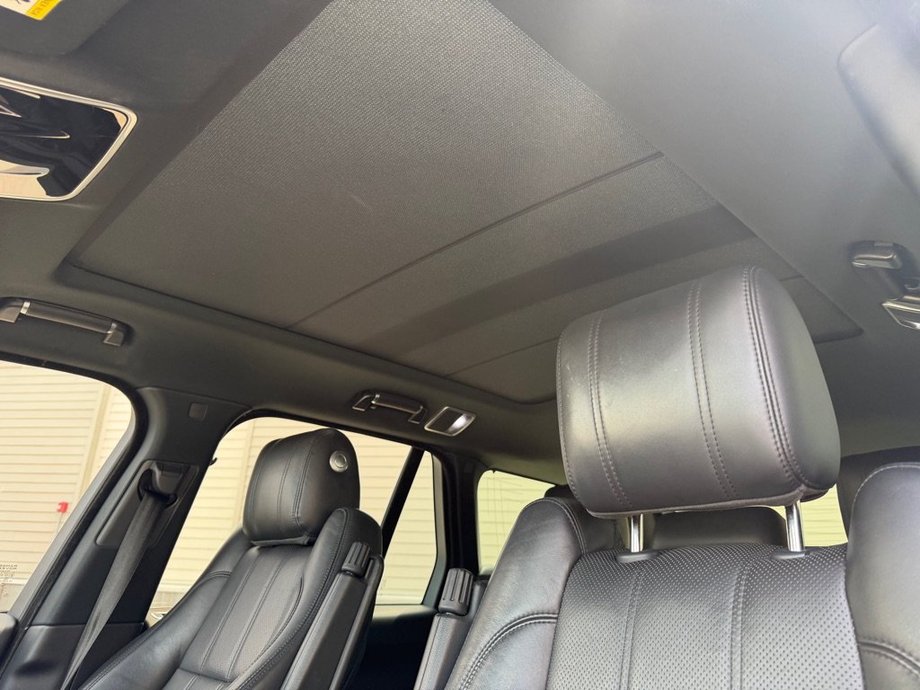 Used 2014 Land Rover Range Rover HSE AWD/4WD image 12