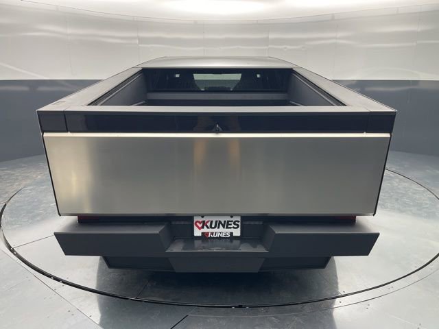 Used 2025 Tesla Cybertruck AWD Crew Cab image 6