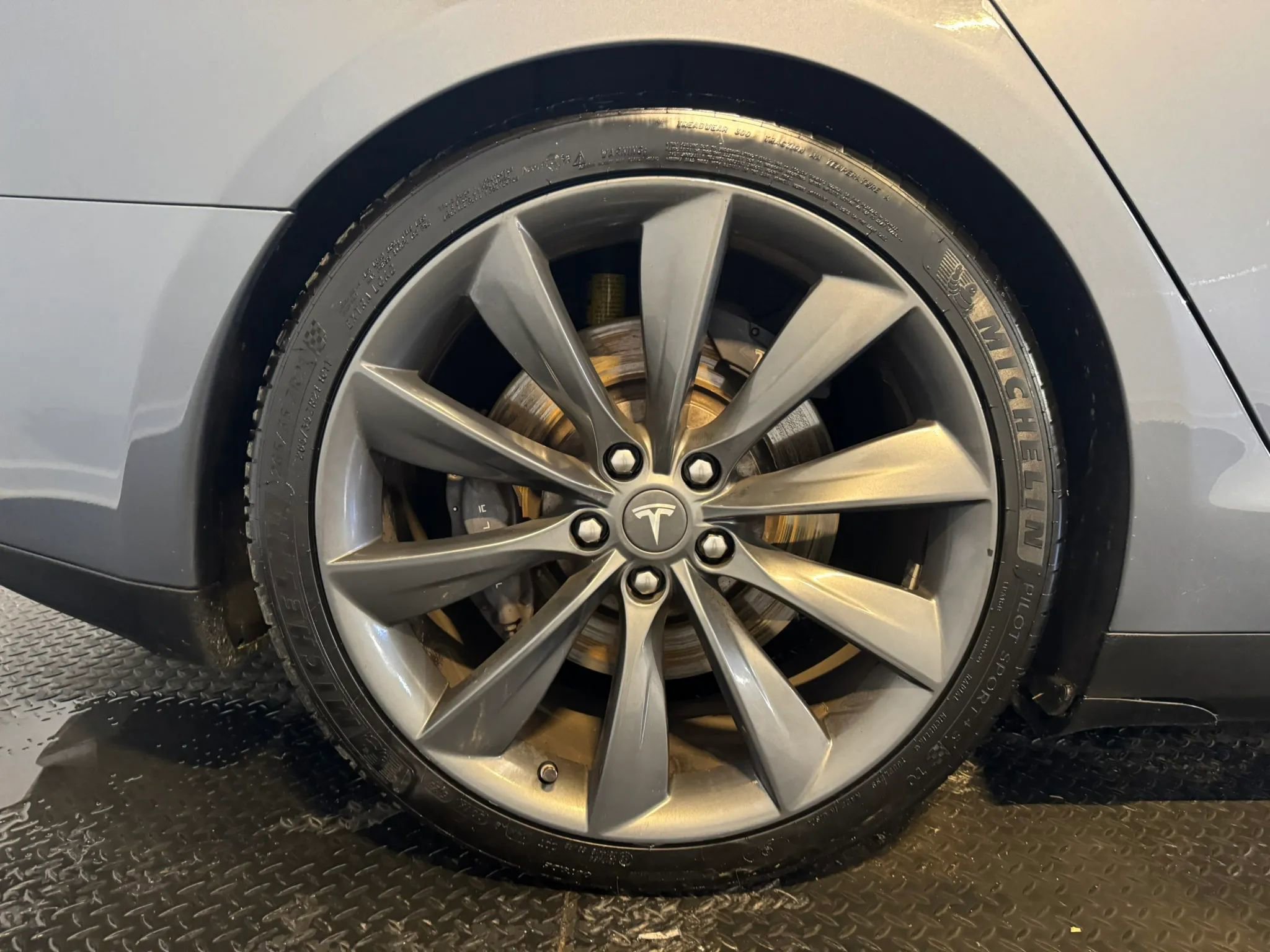 Used 2013 Tesla Model S Performance RWD image 25