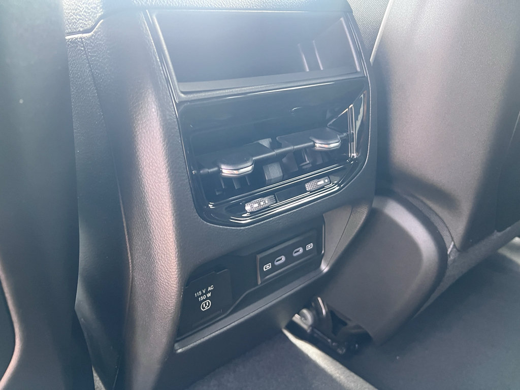 New 2026 Jeep Grand Cherokee Altitude AWD/4WD image 17