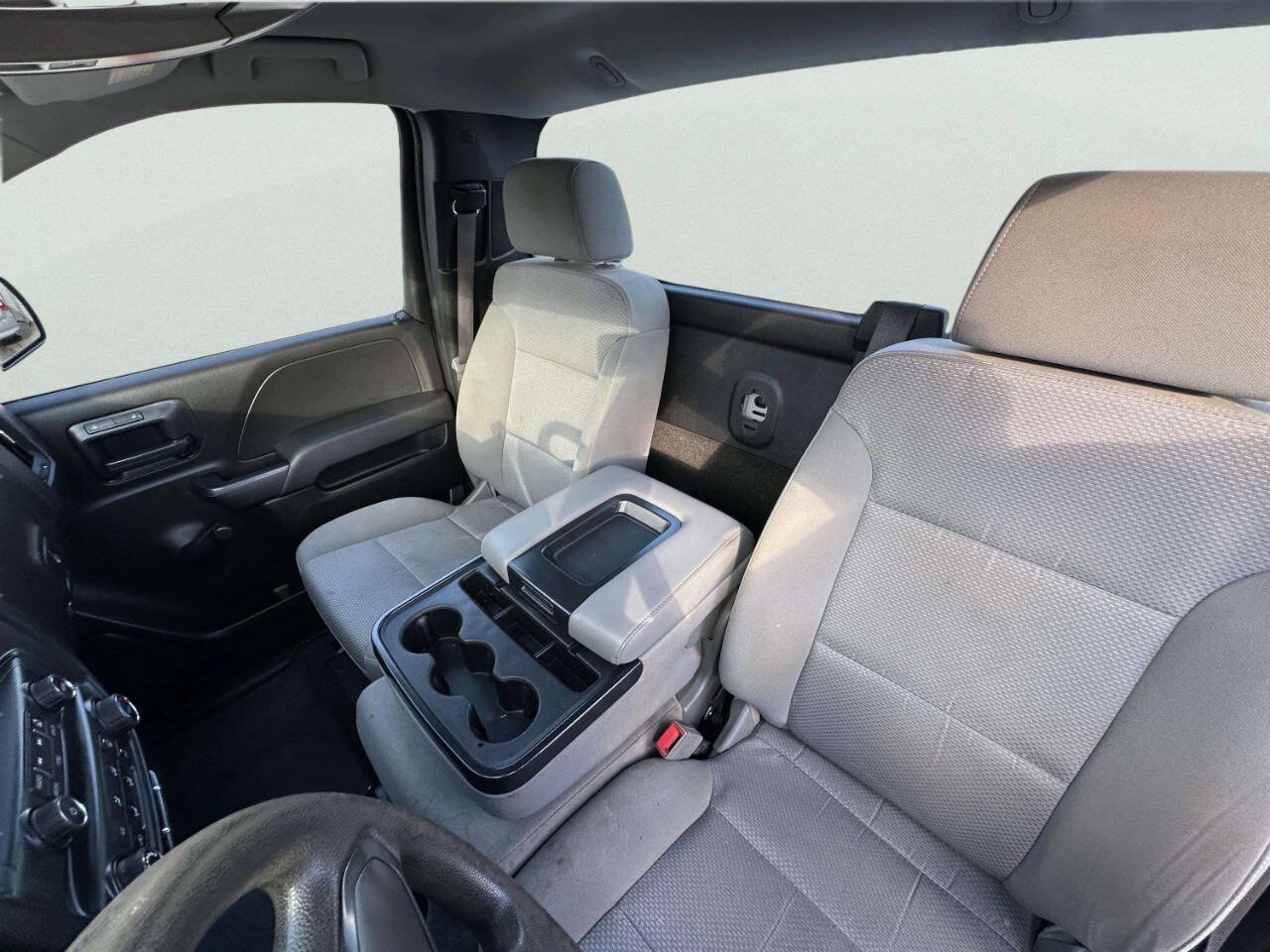 Used 2017 Chevrolet Silverado 1500 W/T w/ Trailering Package AWD/4WD image 12