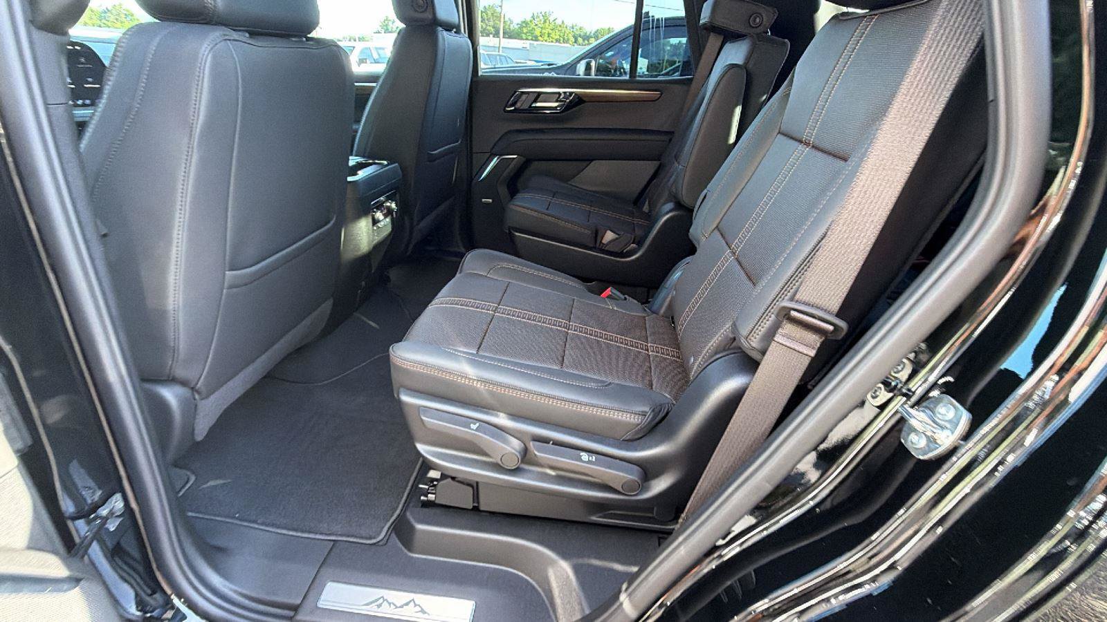 New 2026 Chevrolet Tahoe High Country AWD/4WD image 19