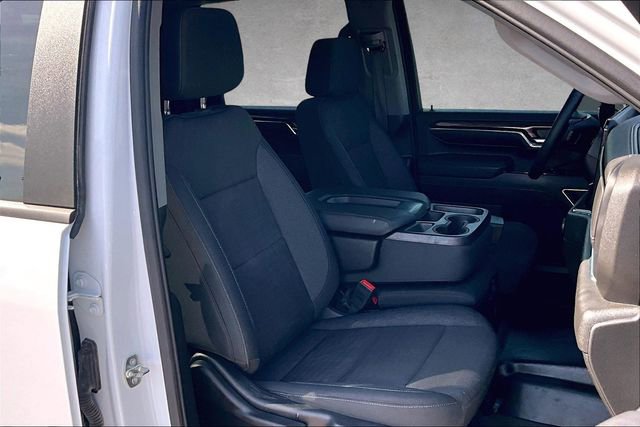 Used 2024 Chevrolet Silverado 2500 LT w/ Convenience Package image 6