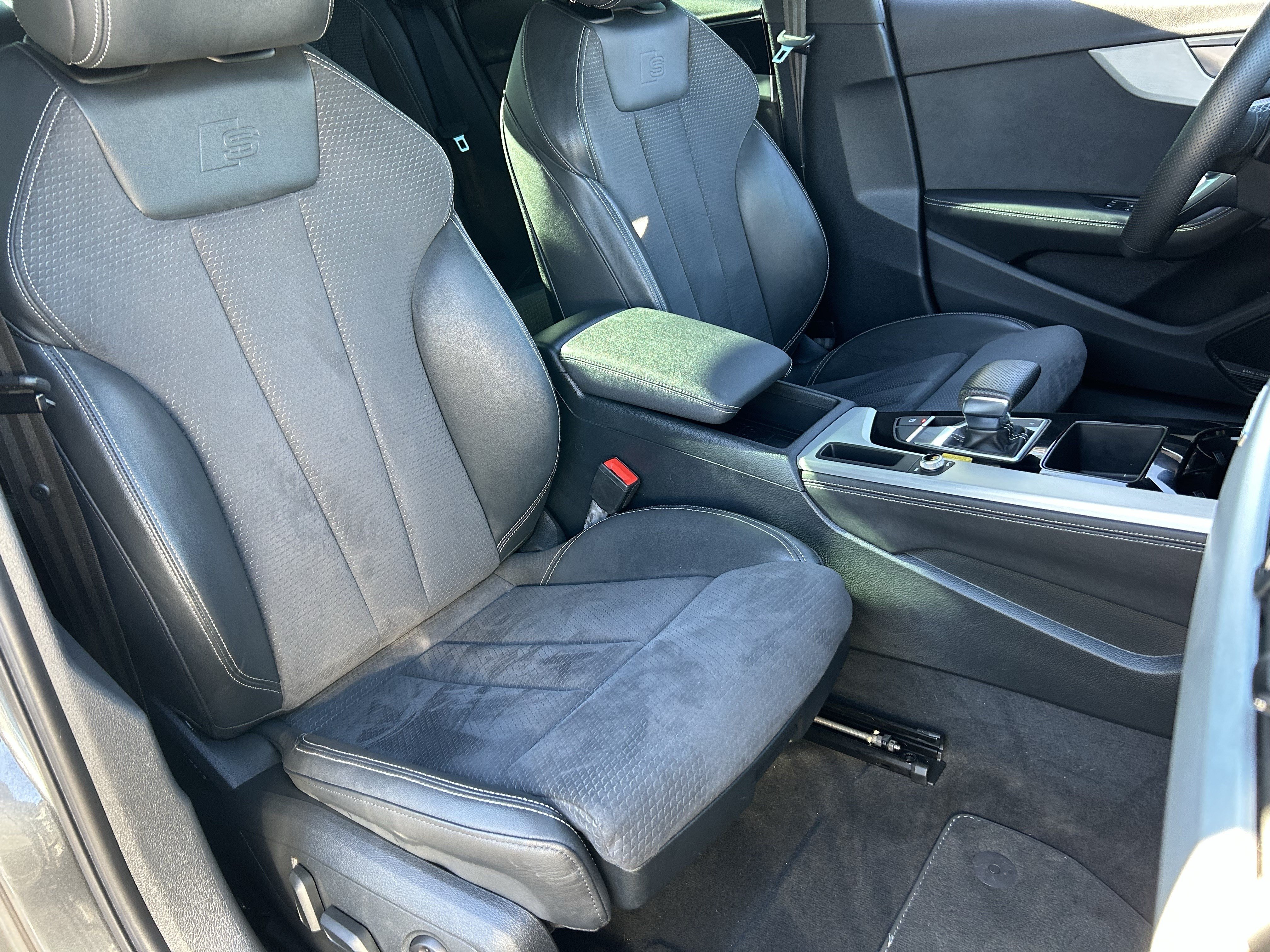 Used 2023 Audi A4 2.0T Premium Plus w/ Premium Plus Package AWD/4WD image 8