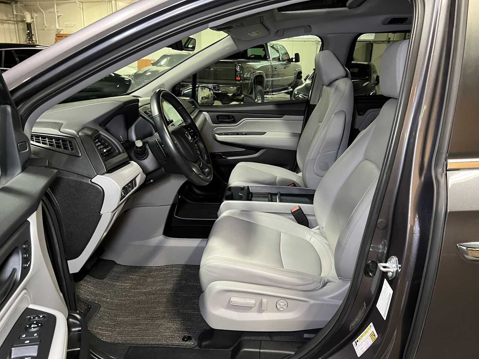 Used 2022 Honda Odyssey EX-L image 23
