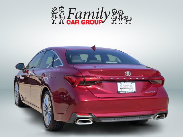Used 2019 Toyota Avalon Limited w/ Advanced Safety Package FWD image 3