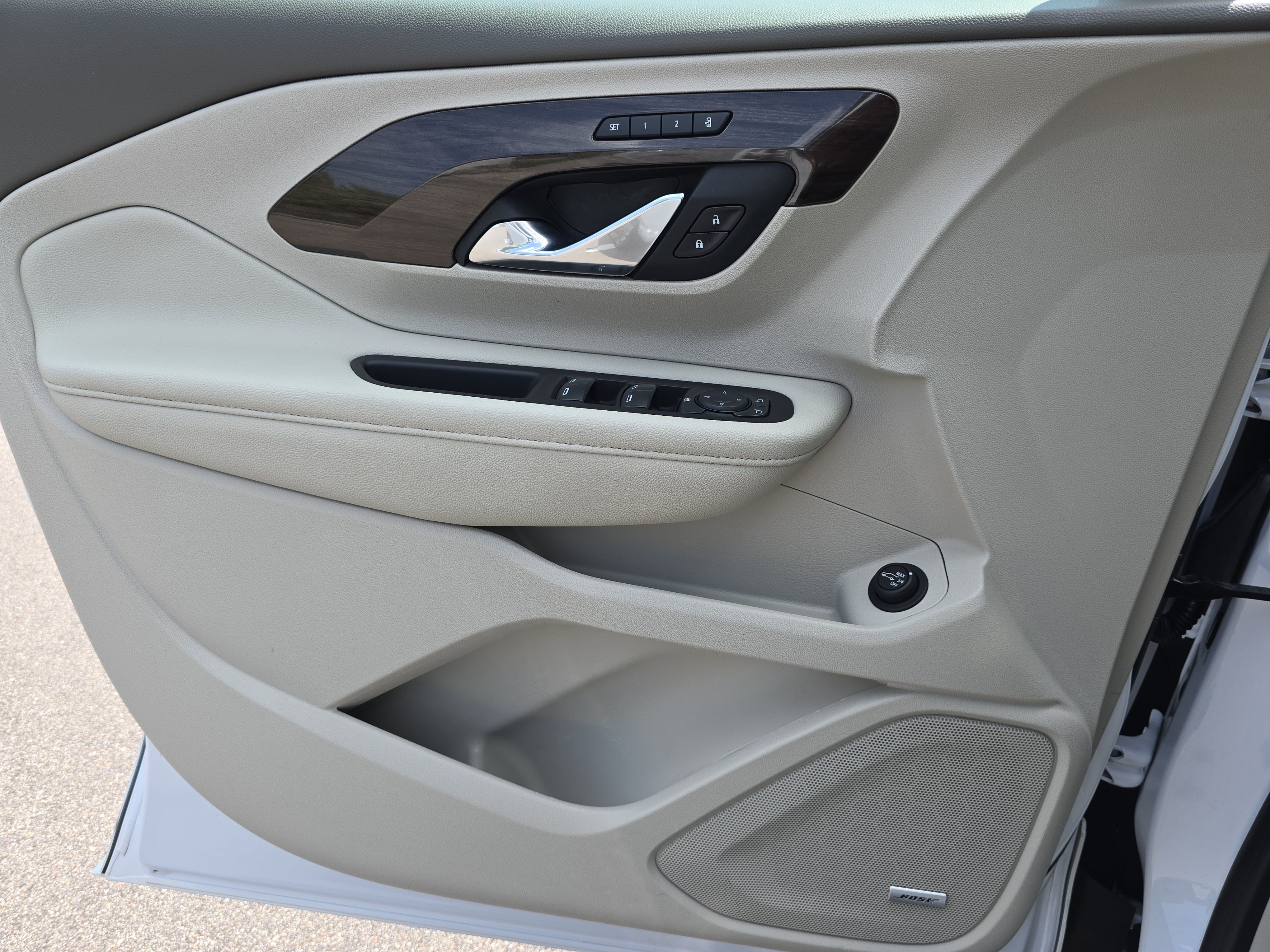 Used 2020 GMC Terrain Denali w/ Denali Premium Package FWD image 26