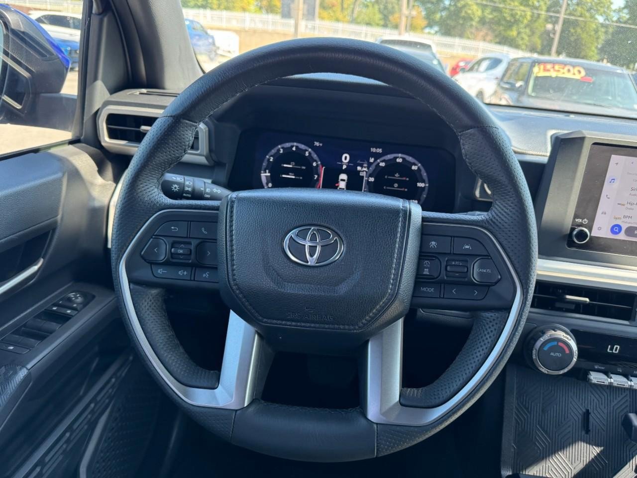 Used 2024 Toyota Tacoma TRD Off-Road image 12