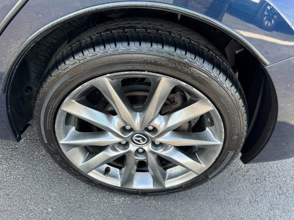 Used 2018 MAZDA MAZDA3 Touring image 7
