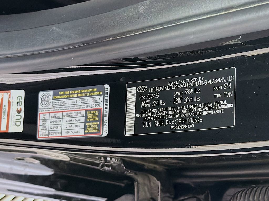 Used 2023 Hyundai Elantra Limited FWD image 32