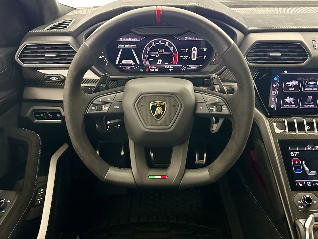 Used 2024 Lamborghini Urus Performante AWD/4WD image 11