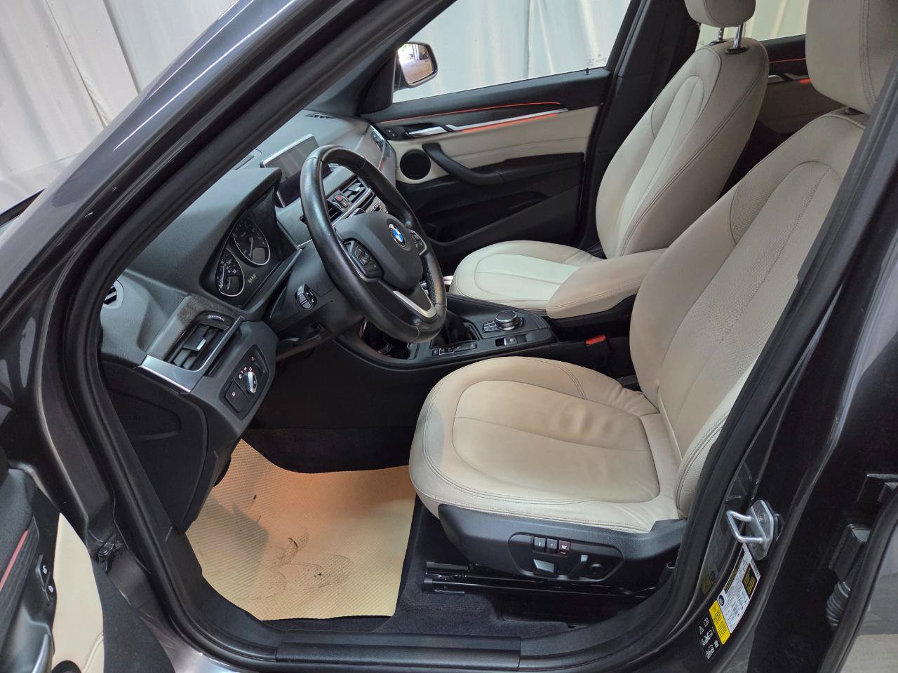 Used 2018 BMW X1 xDrive28i AWD/4WD image 14