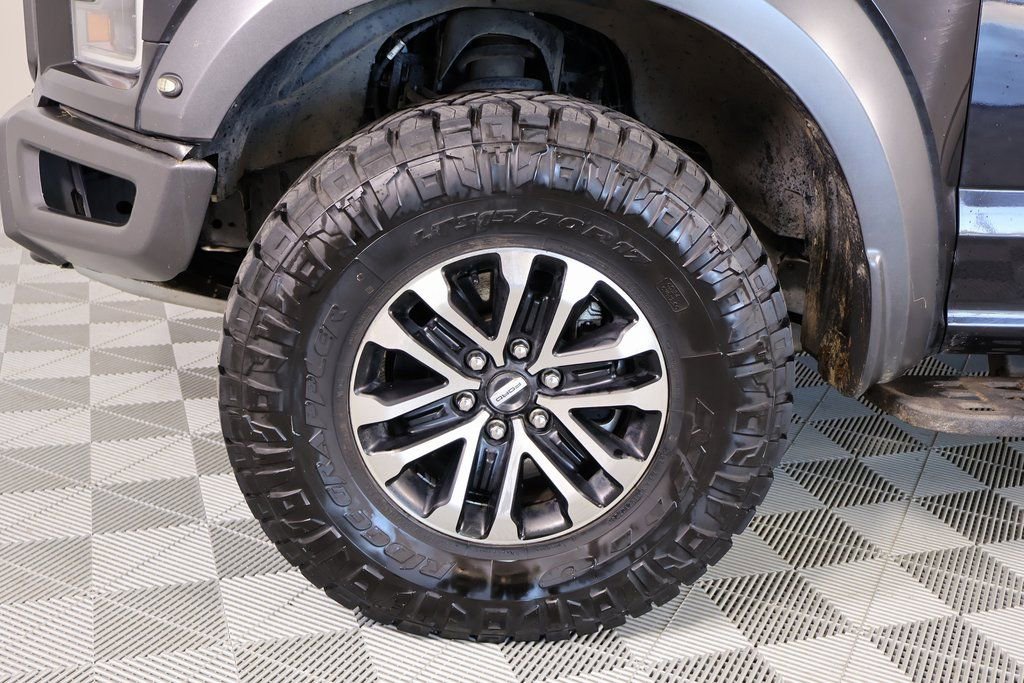 Used 2019 Ford F150 Raptor image 17