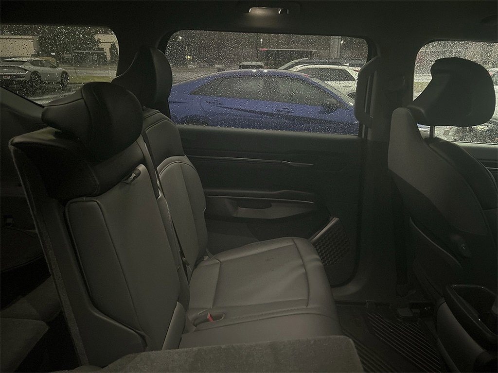 Certified 2026 Kia EV9 Light image 8