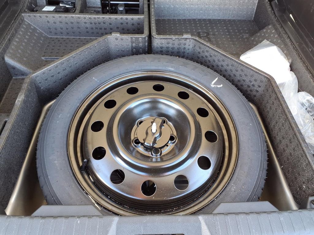 Used 2024 Ford Edge SEL image 33