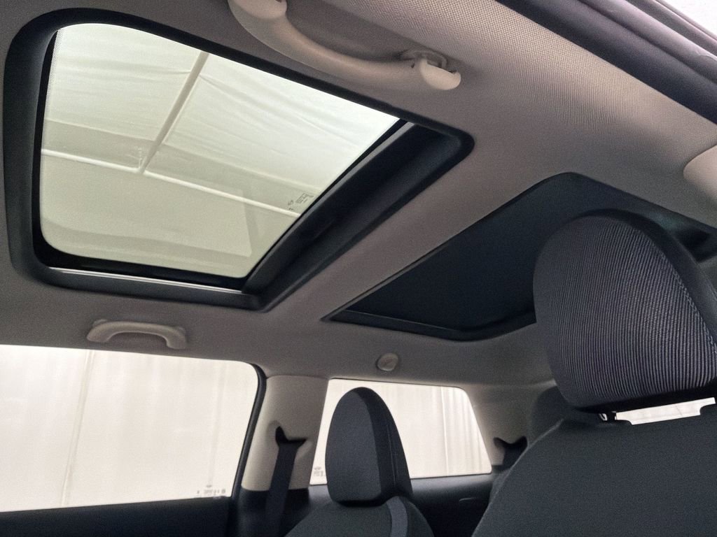 Certified 2025 MINI Cooper S image 23